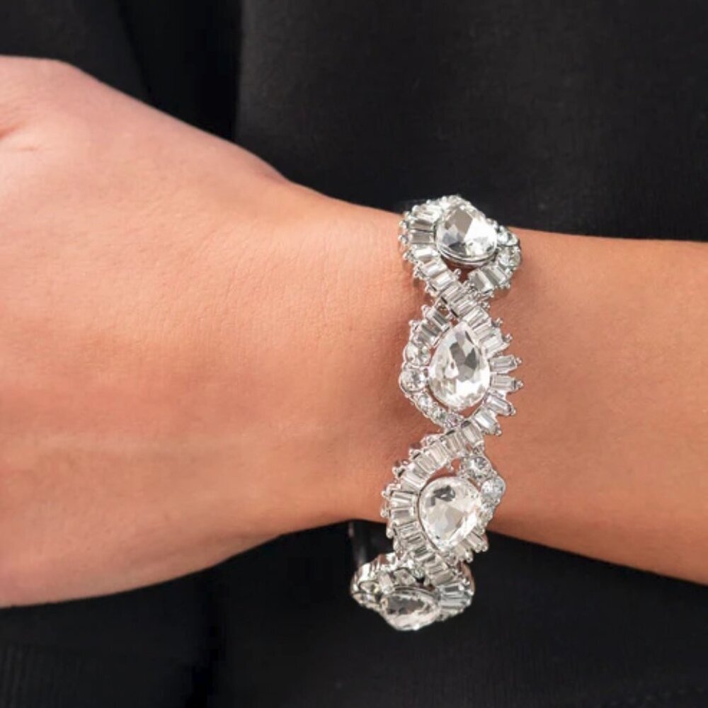 Paparazzi Jewelry Accessories - For the Win - White Bracelet - Vintage